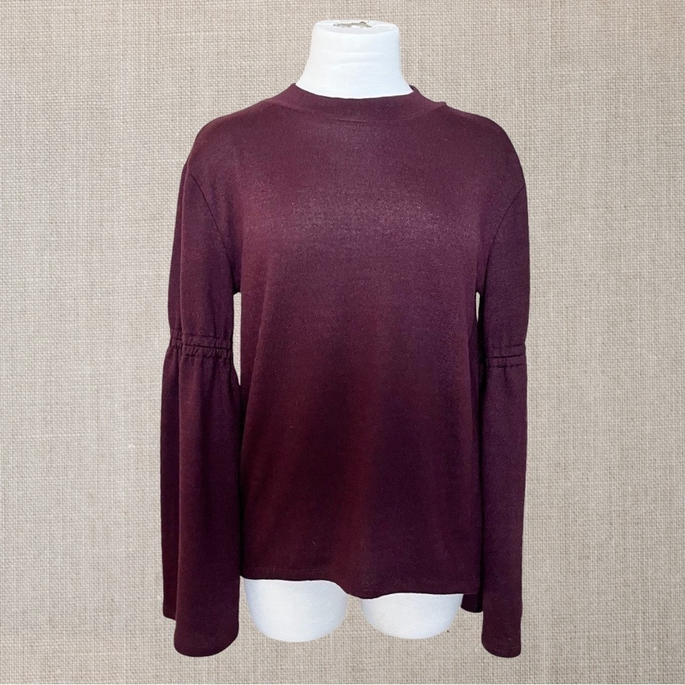 URBAN Heritage Burgundy Crewneck Sweater